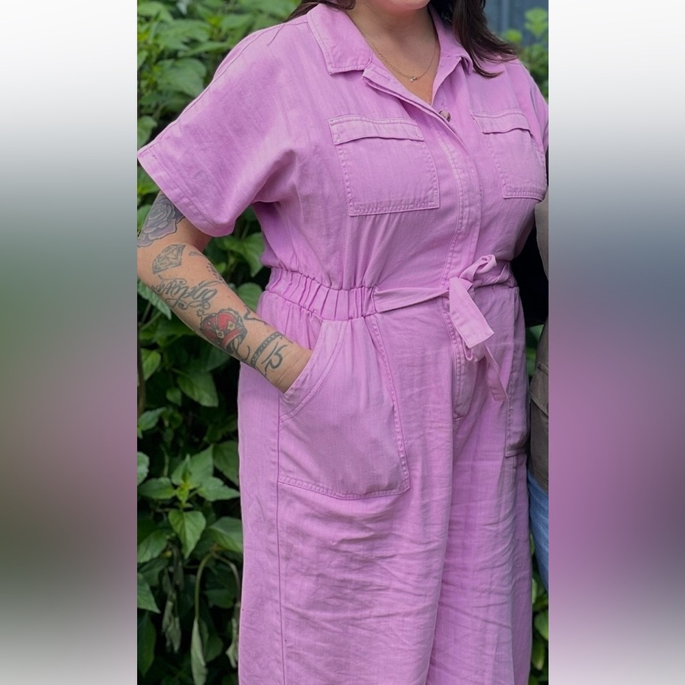 Universal Thread pink short-sleeve button-front b… - image 4